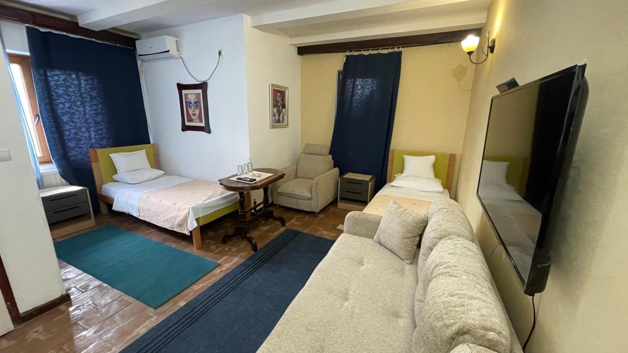 Hotel Konak Tammy Platicevo - Šabac エクステリア 写真