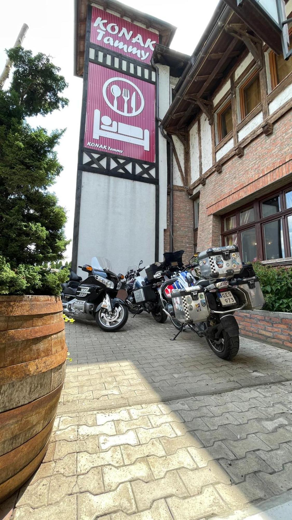 Hotel Konak Tammy Platicevo - Šabac エクステリア 写真